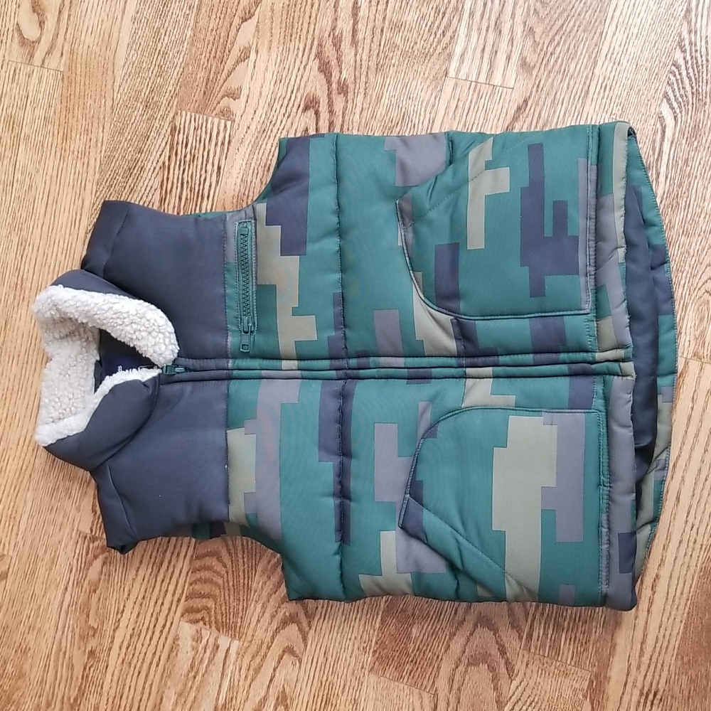 (XS) GAP Youth Camouflage Fash Puffer Vest Winter Fall Cozy Insulated Warm
